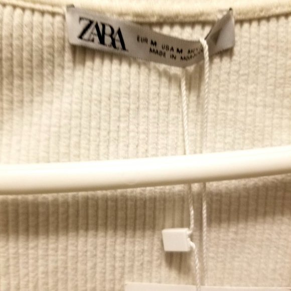 Zara Wrap Crop Top with V-neckline and Long Sleeves in Ecru white - Picture 6 of 6